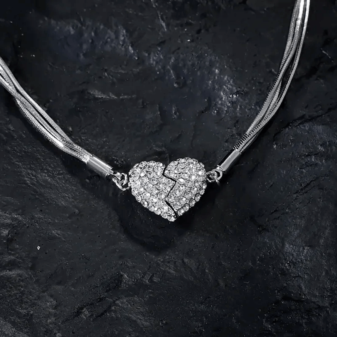 White Gold Zircon Connection Heart