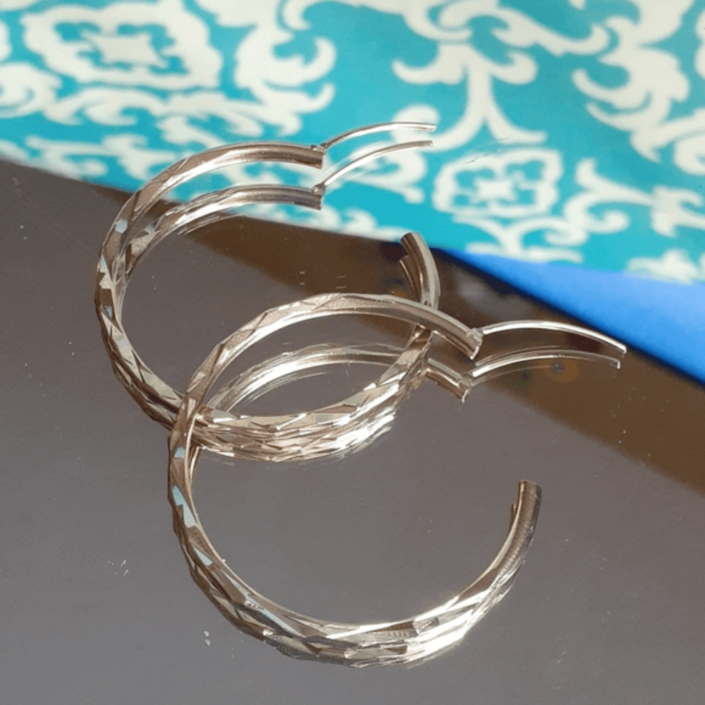 18k Gold Hoop Earrings Retro Abstract Design